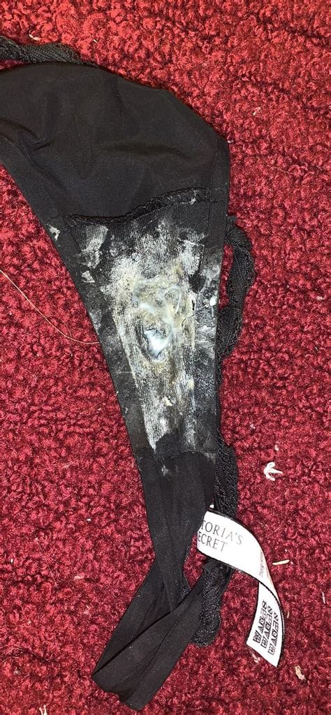 5 Weird Things I Learned Selling My Used Panties on Reddit. Nestled in a cozy grey area between "pornography" and "prostitution" is one of the Internet's strangest cottage industries: selling dirty underpants online. It's the new media answer to a fetish that's existed since the invention of panties -- some men enjoy sniffing spoiled thongs ...